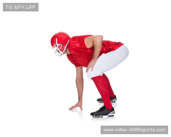 美式足球球星短袖设计风潮探讨与明星球员时尚选择分析