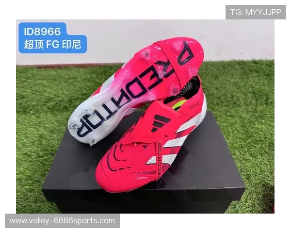 经典再现 T90猎鹰足球鞋复刻版重磅回归 展现精准射门与速度控制极限